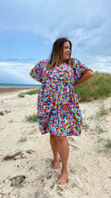 Load image into Gallery viewer, Ditsy Short Sleeve Stretch Frock. SIZE M (18/20)