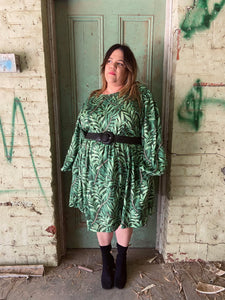 Evergreen Balloon Sleeve Frock SIZE 18