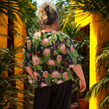 Load image into Gallery viewer, Garden Party Tee Size 22